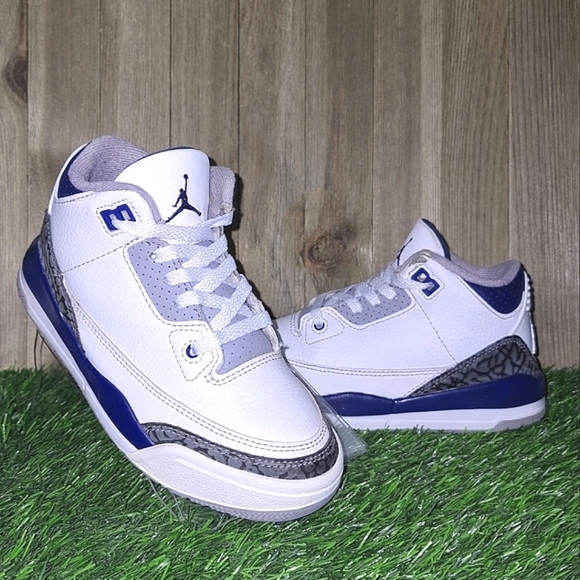 AIR JORDAN 3 RETRO PS "MIDNIGHT NAVY" 2024 (Kid's Size 12C) - Picture 2 of 16